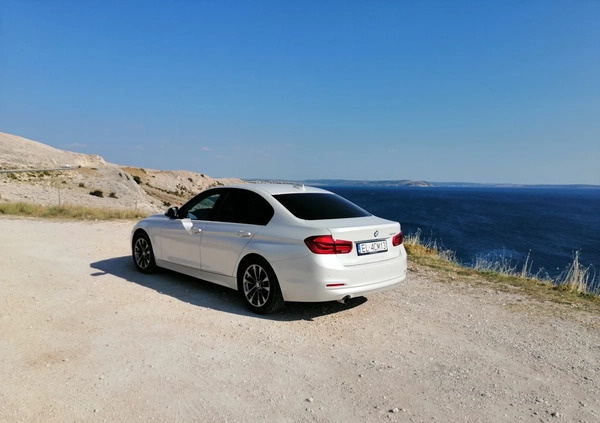 BMW Seria 3 cena 78500 przebieg: 81500, rok produkcji 2017 z Bochnia małe 106